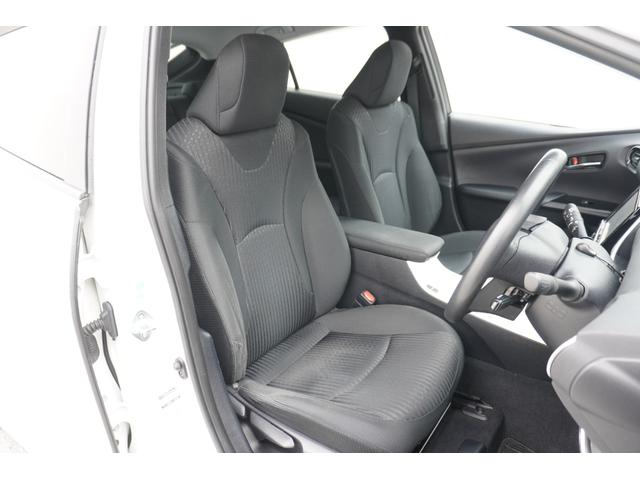 プリウス A クリアランスソナー レーンアシスト オートクルーズコントロール 衝突被害軽減システム バックカメラ TV アルミホイール LEDヘッドランプ CVT スマートキー アイドリングストップ 電動格納ミラー(7枚目)