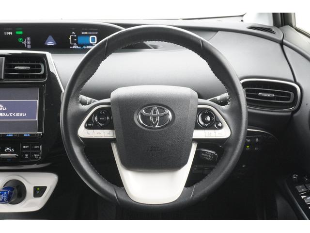 プリウス A クリアランスソナー レーンアシスト オートクルーズコントロール 衝突被害軽減システム バックカメラ TV アルミホイール LEDヘッドランプ CVT スマートキー アイドリングストップ 電動格納ミラー(10枚目)