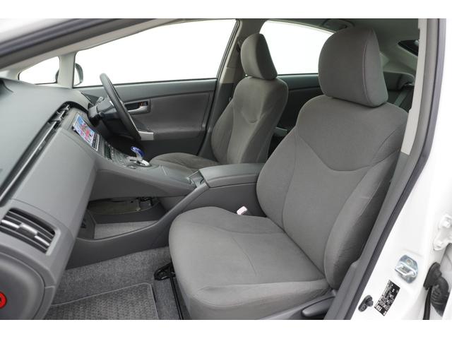 プリウス Ｌ　バックカメラ　アルミホイール　オートライト　ＣＶＴ　スマートキー　アイドリングストップ　盗難防止システム　衝突安全ボディ　ＡＢＳ　ＥＳＣ　エアコン　パワーステアリング　パワーウィンドウ（8枚目）