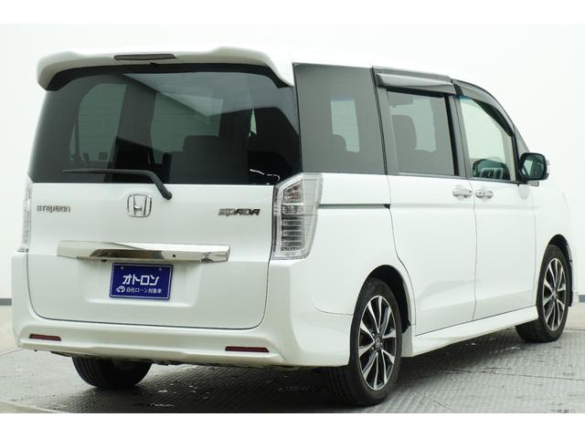 ステップワゴンスパーダ Ｚ　クールスピリット　ＥＴＣ　バックカメラ　ナビ　ＴＶ　オートクルーズコントロール　両側電動スライドドア　ＨＩＤ　スマートキー　アイドリングストップ　電動格納ミラー　３列シート　ＣＶＴ　アルミホイール　ＣＤ　ＤＶＤ再生（4枚目）