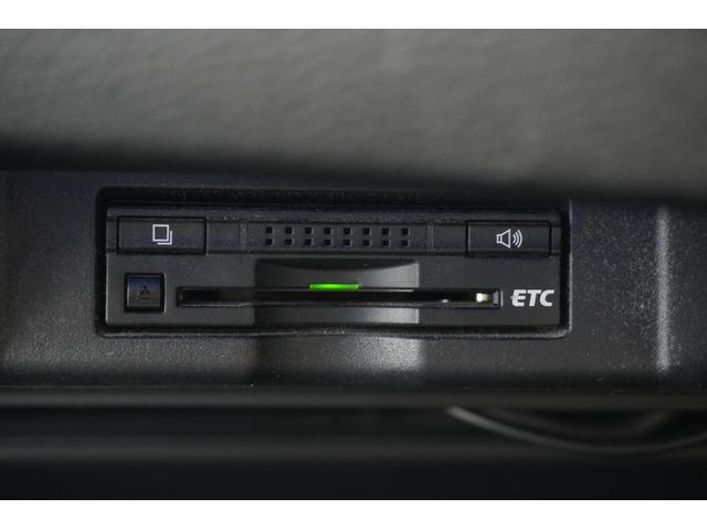 ハリアー プレミアム ETC バックカメラ オートクルーズコントロール レーンアシスト サンルーフ TV オートマチックハイビーム オートライト 電動リアゲート アルミホイール スマートキー アイドリングストップ(15枚目)