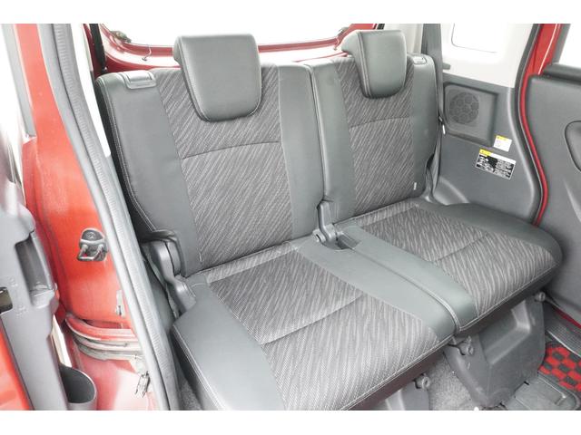 スペーシアカスタム ＸＳリミテッド　ドライブレコーダー　ＥＴＣ　バックカメラ　両側電動スライドドア　ナビ　ＴＶ　衝突被害軽減システム　オートライト　ＨＩＤ　スマートキー　アイドリングストップ　電動格納ミラー　ベンチシート　ＣＶＴ（8枚目）