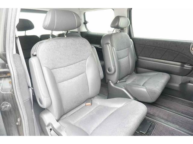 エリシオンプレステージ Ｓ　ＨＤＤナビスペシャルパッケージ　ＥＴＣ　バックカメラ　ナビ　両側スライドドア　ＨＩＤ　キーレスエントリー　電動格納ミラー　後席モニター　３列シート　フルフラット　ＡＴ　アルミホイール　ＣＤ　盗難防止システム　衝突安全ボディ　ＡＢＳ（8枚目）