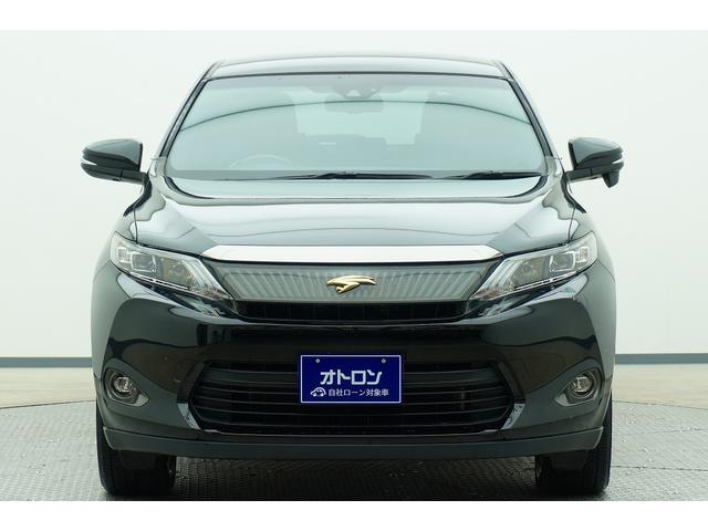 ハリアーハイブリッド プレミアム　４ＷＤ　バックカメラ　オートクルーズコントロール　レーンアシスト　ナビ　オートマチックハイビーム　オートライト　電動リアゲート　アルミホイール　スマートキー　電動格納ミラー　ＣＶＴ　盗難防止システム（2枚目）