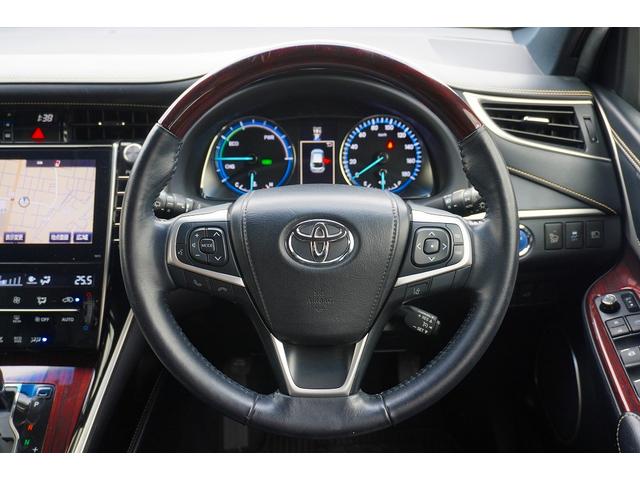 ハリアーハイブリッド プレミアム　４ＷＤ　バックカメラ　オートクルーズコントロール　レーンアシスト　ナビ　オートマチックハイビーム　オートライト　電動リアゲート　アルミホイール　スマートキー　電動格納ミラー　ＣＶＴ　盗難防止システム（10枚目）