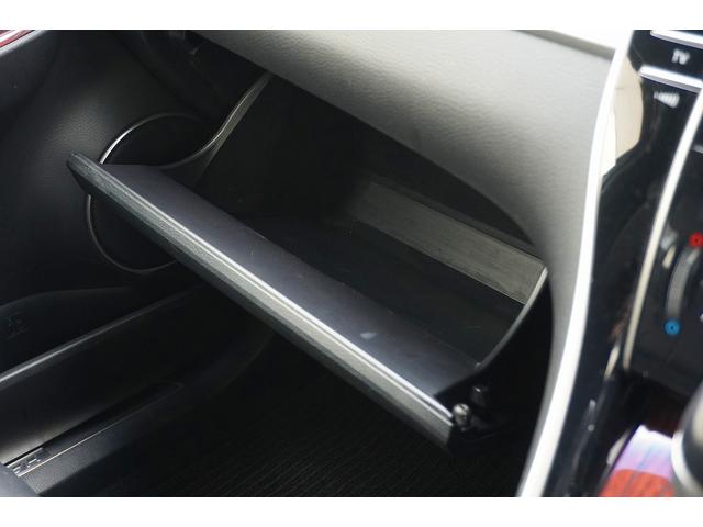 ハリアーハイブリッド プレミアム　４ＷＤ　バックカメラ　オートクルーズコントロール　レーンアシスト　ナビ　オートマチックハイビーム　オートライト　電動リアゲート　アルミホイール　スマートキー　電動格納ミラー　ＣＶＴ　盗難防止システム（16枚目）