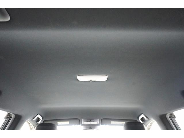 ハリアーハイブリッド プレミアム　４ＷＤ　バックカメラ　オートクルーズコントロール　レーンアシスト　ナビ　オートマチックハイビーム　オートライト　電動リアゲート　アルミホイール　スマートキー　電動格納ミラー　ＣＶＴ　盗難防止システム（18枚目）