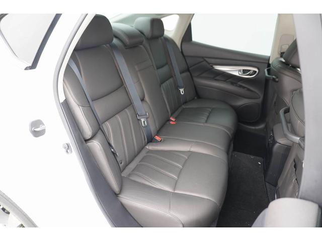 提案に充実したスタッフがご案内をさせて頂きます。お車を検討される際に何点かお伺いさせて頂ければお客様にピッタリあったお車をご案内させて頂きます。