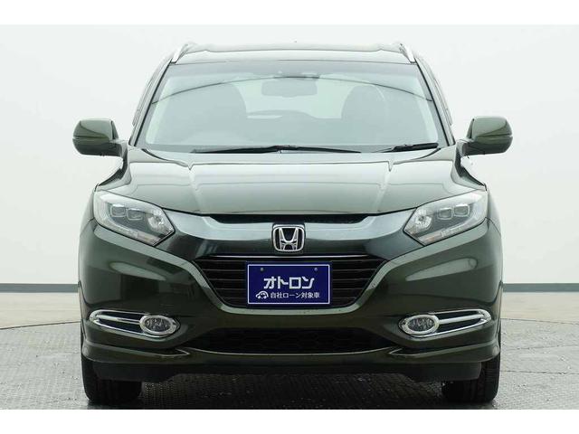 ヴェゼル ハイブリッドＺ　ＥＴＣ　バックカメラ　オートクルーズコントロール　衝突被害軽減システム　ナビ　ＴＶ　ＬＥＤヘッドランプ　アルミホイール　スマートキー　アイドリングストップ　シートヒーター　ＡＴ　盗難防止システム（2枚目）