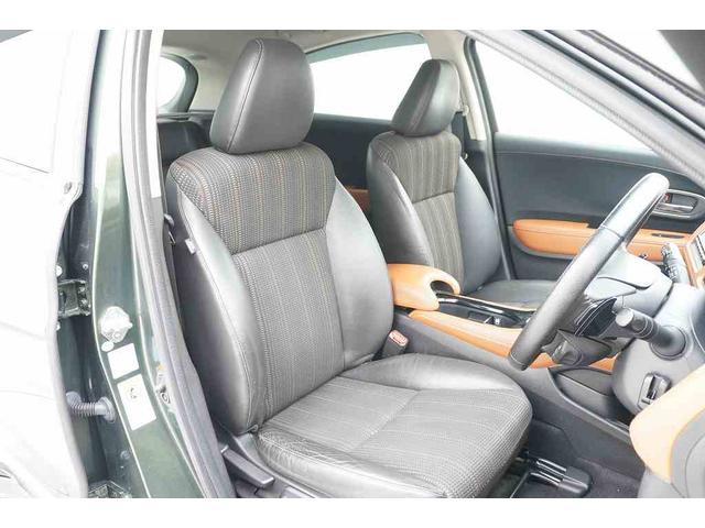 ヴェゼル ハイブリッドＺ　ＥＴＣ　バックカメラ　オートクルーズコントロール　衝突被害軽減システム　ナビ　ＴＶ　ＬＥＤヘッドランプ　アルミホイール　スマートキー　アイドリングストップ　シートヒーター　ＡＴ　盗難防止システム（7枚目）