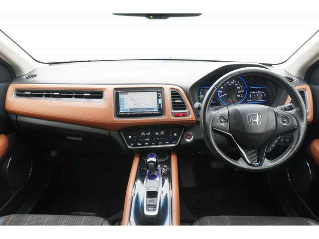 ヴェゼル ハイブリッドＺ　ＥＴＣ　バックカメラ　オートクルーズコントロール　衝突被害軽減システム　ナビ　ＴＶ　ＬＥＤヘッドランプ　アルミホイール　スマートキー　アイドリングストップ　シートヒーター　ＡＴ　盗難防止システム（9枚目）