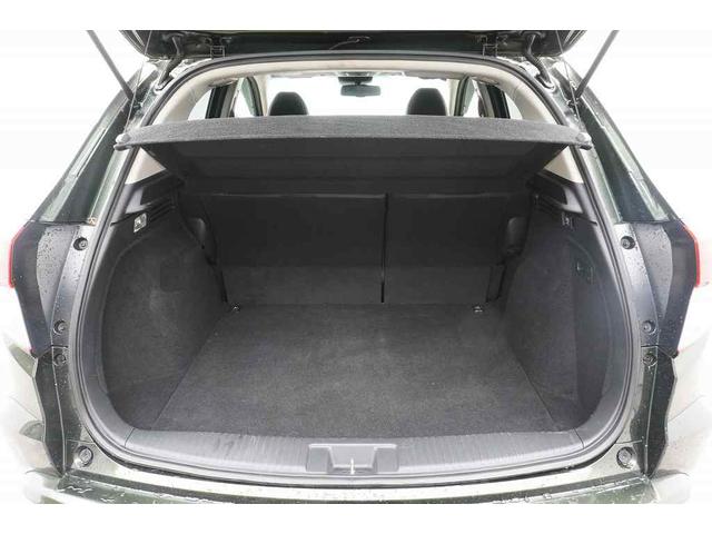 ヴェゼル ハイブリッドＺ　ＥＴＣ　バックカメラ　オートクルーズコントロール　衝突被害軽減システム　ナビ　ＴＶ　ＬＥＤヘッドランプ　アルミホイール　スマートキー　アイドリングストップ　シートヒーター　ＡＴ　盗難防止システム（19枚目）