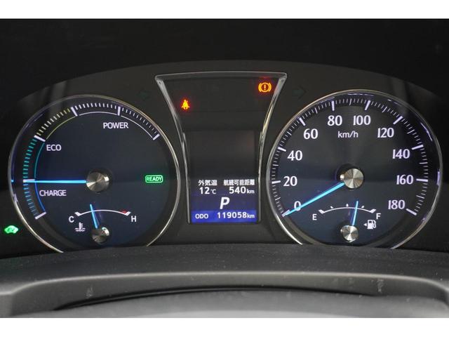 クラウンハイブリッド ロイヤルサルーンＧ　ＥＴＣ　オートクルーズコントロール　全周囲カメラ　ナビ　ＴＶ　アルミホイール　ＨＩＤ　ＣＶＴ　シートヒーター　スマートキー　アイドリングストップ　盗難防止システム　パワーシート　ＣＤ　衝突安全ボディ（11枚目）