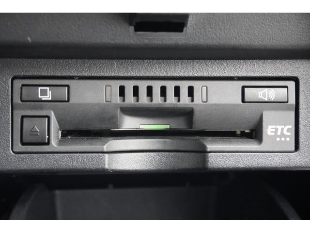 アルファード ２．５Ｘ　ＥＴＣ　バックカメラ　クリアランスソナー　両側スライド・片側電動　ＬＥＤヘッドランプ　スマートキー　電動格納ミラー　３列シート　ウォークスルー　ＣＶＴ　アルミホイール　盗難防止システム　衝突安全ボディ（17枚目）