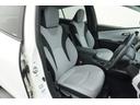 プリウス Ｓ　４ＷＤ　ＥＴＣ　バックカメラ　アルミホイール　ＬＥＤヘッドランプ　ＣＶＴ　スマートキー　盗難防止システム　衝突安全ボディ　ＡＢＳ　ＥＳＣ　エアコン　パワーステアリング　パワーウィンドウ（7枚目）