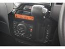 ハイウェイスター　両側スライド・片側電動　オートライト　ＨＩＤ　スマートキー　電動格納ミラー　ベンチシート　ＣＶＴ　盗難防止システム　ＡＢＳ　ＣＤ　ＭＤ　アルミホイール　衝突安全ボディ　エアコン　パワーステアリング（13枚目）