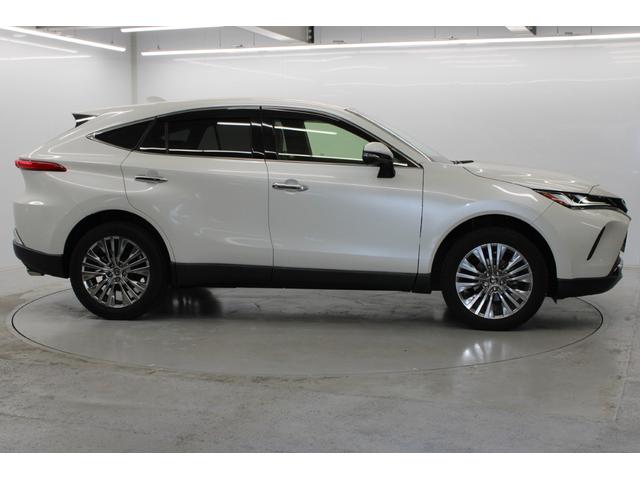 ハリアー Ｚ　レザーパッケージ　禁煙車　純正１２．３型ナビ　全周囲カメラ　フルセグ　ＪＢＬサウンド　ブラウン内装　黒本革シート　シートヒーター＆ベンチレーション　レーダークルーズ　デジタルミラー　電動リヤゲート　ＢＳＭ　ＥＴＣ（9枚目）