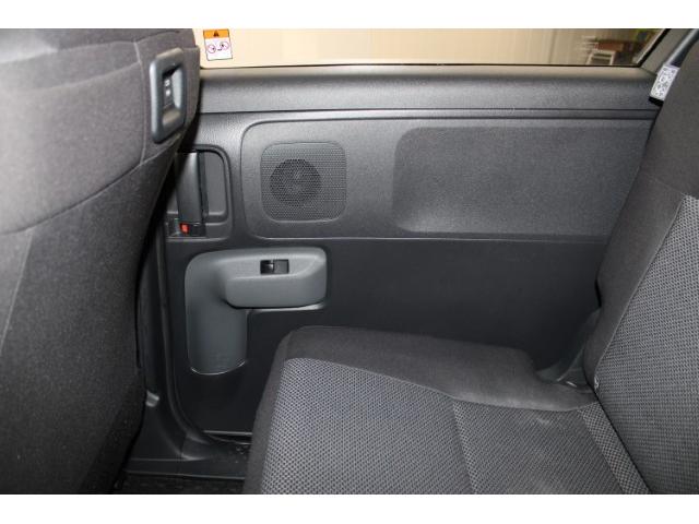 シエンタ ハイブリッドＧ　現行型　禁煙　８インチディスプレイオーディオ　バックモニター　セーフティセンス　ブラインドスポットモニター　レーダークルーズコントロール　両側電動スライドドア　オートマチックハイビーム　ＥＴＣ　ＵＳＢ（47枚目）