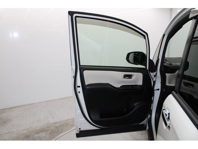 ノア Ｓｉ　ダブルバイビーＩＩ　後期型　禁煙車　モデリスタフルエアロ　後席モニター　カロッツェリアナビ　バックカメラ　フルセグ　メーカーＯＰハーフレザーシート　両側電動　クルーズコントロール　セーフティセンス　クリアランスソナー（43枚目）