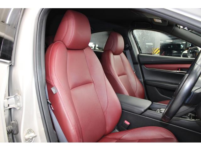 ＭＡＺＤＡ３ファストバック ２０Ｓバーガンディ　セレクション　１オーナー／６速ＭＴ／アラウンドビューモニター／ブラインドスポットモニター／ＢＯＳＥサウンド／シートヒーター／レーダークルーズコントロール／衝突軽減ブレーキ／オートブレーキホールド／ＥＴＣ／（24枚目）