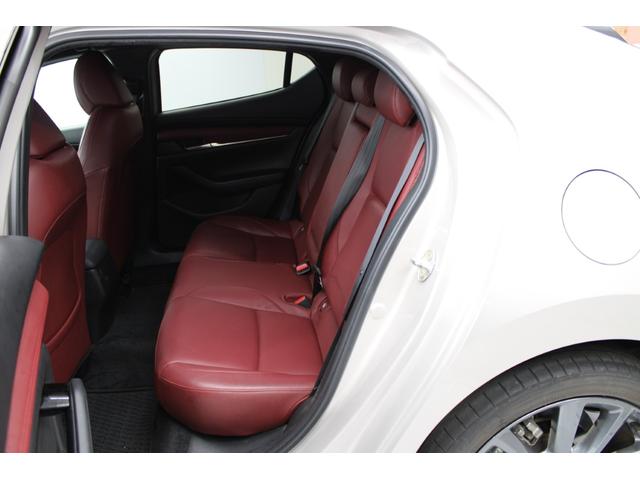 ＭＡＺＤＡ３ファストバック ２０Ｓバーガンディ　セレクション　１オーナー／６速ＭＴ／アラウンドビューモニター／ブラインドスポットモニター／ＢＯＳＥサウンド／シートヒーター／レーダークルーズコントロール／衝突軽減ブレーキ／オートブレーキホールド／ＥＴＣ／（44枚目）