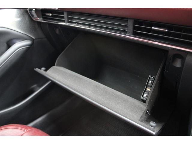 ＭＡＺＤＡ３ファストバック ２０Ｓバーガンディ　セレクション　１オーナー／６速ＭＴ／アラウンドビューモニター／ブラインドスポットモニター／ＢＯＳＥサウンド／シートヒーター／レーダークルーズコントロール／衝突軽減ブレーキ／オートブレーキホールド／ＥＴＣ／（71枚目）