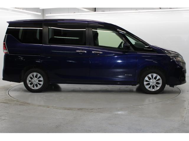 セレナ Ｘ　禁煙車　カロッツェリアナビ　フルセグ　クルーズコントロール　両側スライドドア　エマージェンシーブレーキ　ＥＴＣ　アイドリングストップ　Ｂｌｕｅｔｏｏｔｈ接続　オートエアコン　スマートエントリーシステム（9枚目）