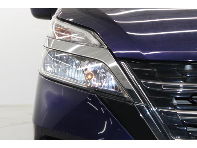 セレナ Ｘ　禁煙車　カロッツェリアナビ　フルセグ　クルーズコントロール　両側スライドドア　エマージェンシーブレーキ　ＥＴＣ　アイドリングストップ　Ｂｌｕｅｔｏｏｔｈ接続　オートエアコン　スマートエントリーシステム（12枚目）