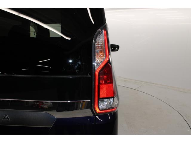 セレナ Ｘ　禁煙車　カロッツェリアナビ　フルセグ　クルーズコントロール　両側スライドドア　エマージェンシーブレーキ　ＥＴＣ　アイドリングストップ　Ｂｌｕｅｔｏｏｔｈ接続　オートエアコン　スマートエントリーシステム（13枚目）