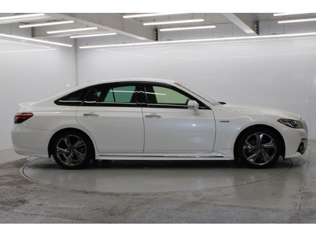 クラウンハイブリッド RSアドバンス OP黒革シート 純正ナビ バックモニター ベンチレーション シートヒーター レーダークルーズコントロール ブラインドスポットモニター オートブレーキホールド オートマチックハイビーム ETC(9枚目)