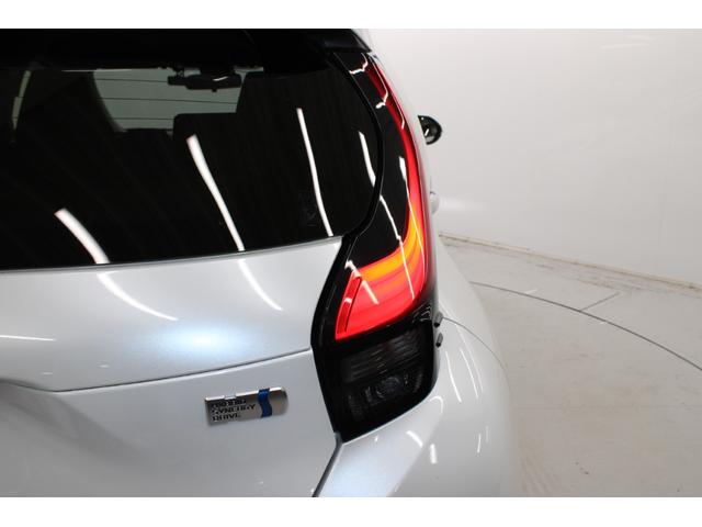 アクア Z 禁煙車 純正10.5インチナビ ビルトインETC2.0 アラウンドビューモニター アダプティブクルーズコントロール ヘッドアップディスプレイ トヨタセーフティセンス ブラインドスポットモニター LED(18枚目)