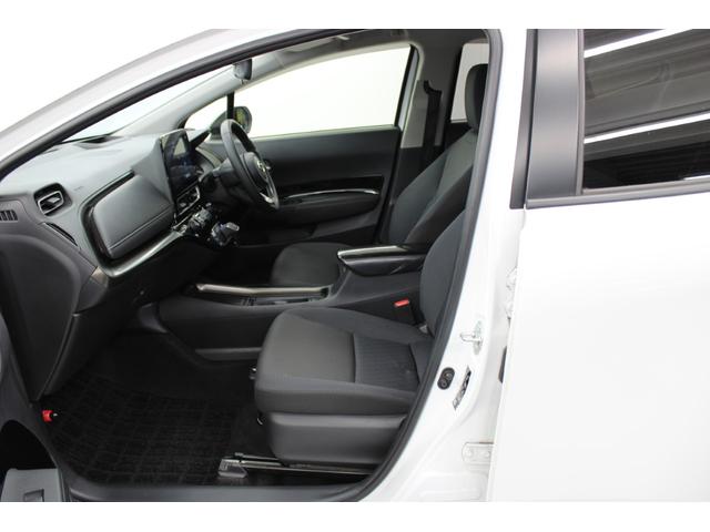 アクア Z 禁煙車 純正10.5インチナビ ビルトインETC2.0 アラウンドビューモニター アダプティブクルーズコントロール ヘッドアップディスプレイ トヨタセーフティセンス ブラインドスポットモニター LED(24枚目)