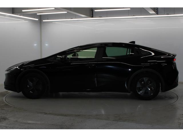 プリウス U 現行 禁煙車 純正8インチディスプレイオーディオ ビルトインETC2.0 トヨタセーフティセンス ブラインドスポットモニター アラウンドビューモニター シートヒーター アダプティブクルーズコントロール(9枚目)