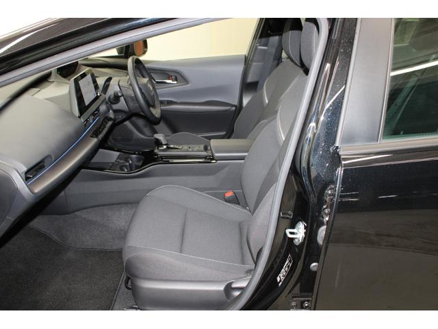 プリウス U 現行 禁煙車 純正8インチディスプレイオーディオ ビルトインETC2.0 トヨタセーフティセンス ブラインドスポットモニター アラウンドビューモニター シートヒーター アダプティブクルーズコントロール(24枚目)