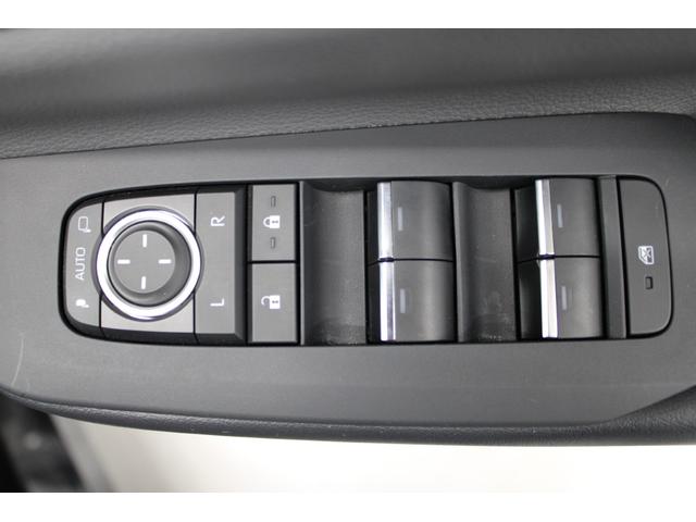 プリウス U 現行 禁煙車 純正8インチディスプレイオーディオ ビルトインETC2.0 トヨタセーフティセンス ブラインドスポットモニター アラウンドビューモニター シートヒーター アダプティブクルーズコントロール(47枚目)