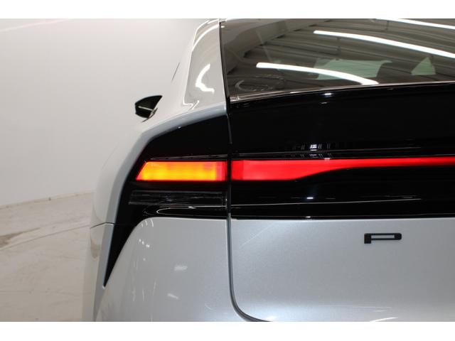 プリウス U 現行 禁煙車 純正8インチディスプレイオーディオ ビルトインETC2.0 トヨタセーフティセンス ブラインドスポットモニター アラウンドビューモニター ステアリングヒーター アダプティブクルコン(14枚目)