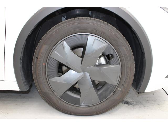 プリウス U 現行 禁煙車 純正8インチディスプレイオーディオ ビルトインETC2.0 トヨタセーフティセンス ブラインドスポットモニター アラウンドビューモニター ステアリングヒーター アダプティブクルコン(17枚目)