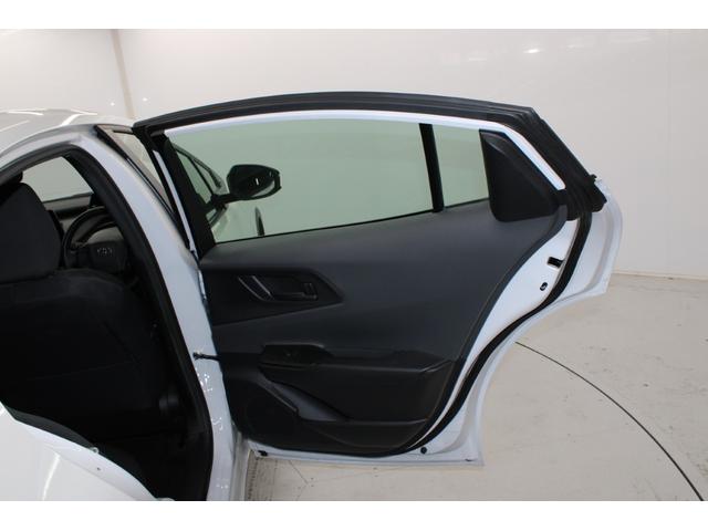 プリウス U 現行 禁煙車 純正8インチディスプレイオーディオ ビルトインETC2.0 トヨタセーフティセンス ブラインドスポットモニター アラウンドビューモニター ステアリングヒーター アダプティブクルコン(30枚目)