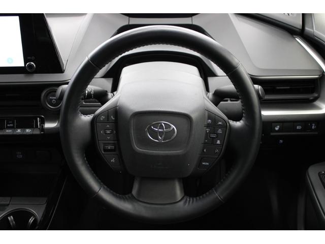 プリウス U 現行 禁煙車 純正8インチディスプレイオーディオ ビルトインETC2.0 トヨタセーフティセンス ブラインドスポットモニター アラウンドビューモニター ステアリングヒーター アダプティブクルコン(40枚目)