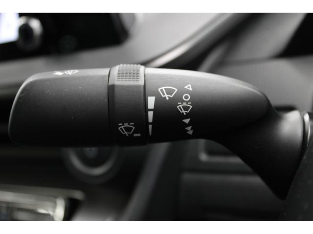 プリウス U 現行 禁煙車 純正8インチディスプレイオーディオ ビルトインETC2.0 トヨタセーフティセンス ブラインドスポットモニター アラウンドビューモニター ステアリングヒーター アダプティブクルコン(54枚目)