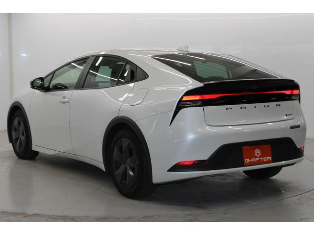 プリウス U 現行 禁煙車 純正8インチディスプレイオーディオ ビルトインETC2.0 トヨタセーフティセンス ブラインドスポットモニター アラウンドビューモニター ステアリングヒーター アダプティブクルコン(71枚目)