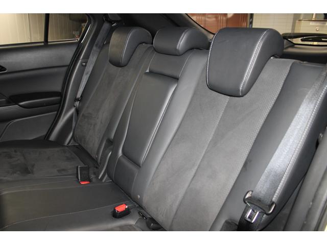 エクリプスクロスPHEV P 禁煙車 純正8インチナビ ETC アラウンドビューモニター アダプティブクルーズコントロール ブラインドスポットモニター シートヒーター ヘッドアップディスプレイ ステアリングヒーター 衝突軽減(28枚目)