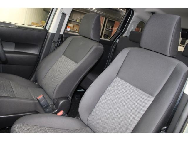 シエンタ ハイブリッドＸ　禁煙車　純正８インチディスプレイオーディオ　片側電動スライドドア　バックカメラ　レーダークルーズコントロール　オートハイビーム　衝突軽減ブレーキ　ＥＴＣ２．０　レーンアシスト　ＬＥＤヘッドライト（36枚目）