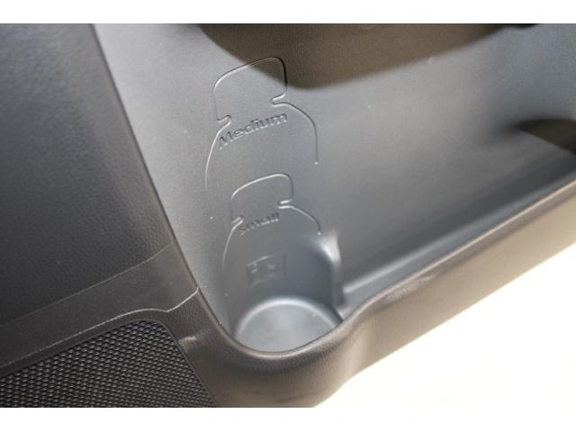 シエンタ ハイブリッドＸ　禁煙車　純正８インチディスプレイオーディオ　片側電動スライドドア　バックカメラ　レーダークルーズコントロール　オートハイビーム　衝突軽減ブレーキ　ＥＴＣ２．０　レーンアシスト　ＬＥＤヘッドライト（50枚目）