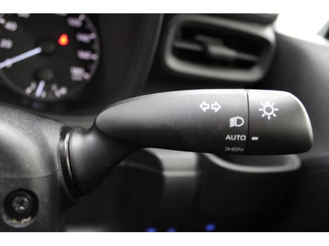 シエンタ ハイブリッドＸ　禁煙車　純正８インチディスプレイオーディオ　片側電動スライドドア　バックカメラ　レーダークルーズコントロール　オートハイビーム　衝突軽減ブレーキ　ＥＴＣ２．０　レーンアシスト　ＬＥＤヘッドライト（56枚目）