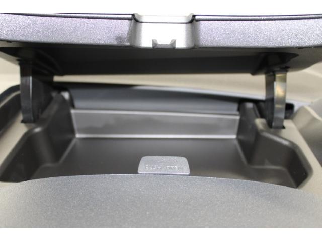 シエンタ ハイブリッドＸ　禁煙車　純正８インチディスプレイオーディオ　片側電動スライドドア　バックカメラ　レーダークルーズコントロール　オートハイビーム　衝突軽減ブレーキ　ＥＴＣ２．０　レーンアシスト　ＬＥＤヘッドライト（68枚目）