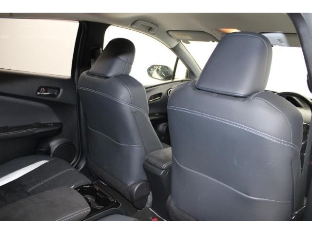 プリウスＰＨＶ Ｓ　ＧＲスポーツ　禁煙車　純正９型ナビ　フルセグ　バックカメラ　トヨタセーフティセンス　ＧＲ専用ブレーキキャリパー　４灯式ＬＥＤヘッドランプ　レーダークルーズ　衝突軽減　ＥＴＣ　シートヒーター　純正１８インチＡＷ（35枚目）