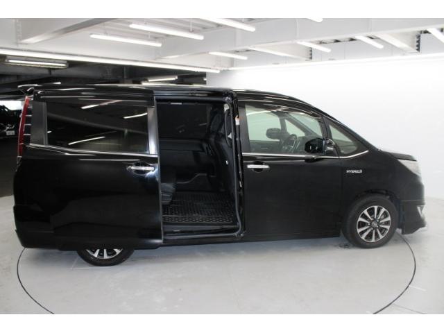 エスクァイア ハイブリッドXi 後期型 禁煙 ワンオーナー モデリスタエアロ ディスプレイオーディオ 10型後席モニター バックカメラ 片側電動スライドドア 衝突軽減ブレーキ クルーズコントロール シートヒーター LEDヘッドライト(35枚目)