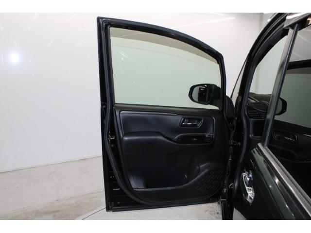 エスクァイア ハイブリッドXi 後期型 禁煙 ワンオーナー モデリスタエアロ ディスプレイオーディオ 10型後席モニター バックカメラ 片側電動スライドドア 衝突軽減ブレーキ クルーズコントロール シートヒーター LEDヘッドライト(46枚目)