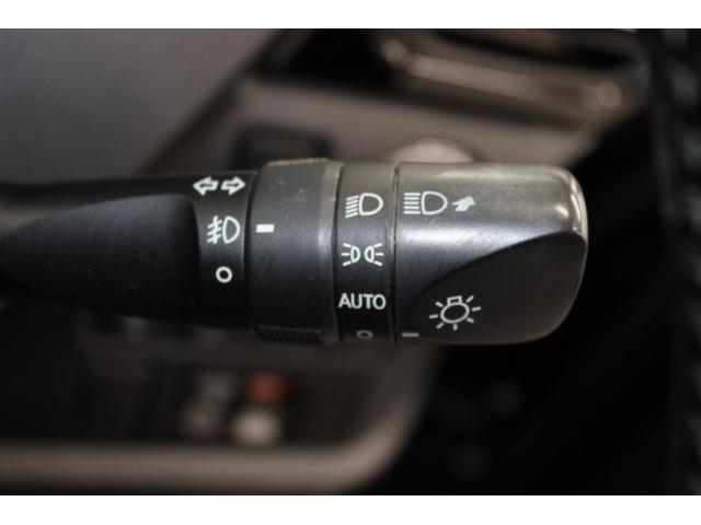 エスクァイア ハイブリッドXi 後期型 禁煙 ワンオーナー モデリスタエアロ ディスプレイオーディオ 10型後席モニター バックカメラ 片側電動スライドドア 衝突軽減ブレーキ クルーズコントロール シートヒーター LEDヘッドライト(65枚目)